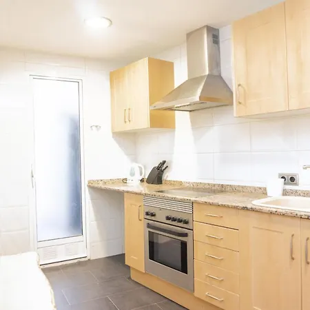 Luxury - Boutique Center Apartment *
