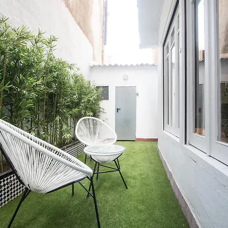 Luxury - Boutique Center Apartment *