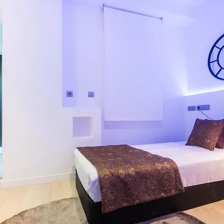 Luxury - Boutique Center Apartment *